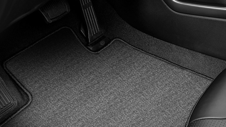 Σε ποιο αυτοκίνητο τα πατάκια φτιάχνονται από πλαστικά μπουκάλια;